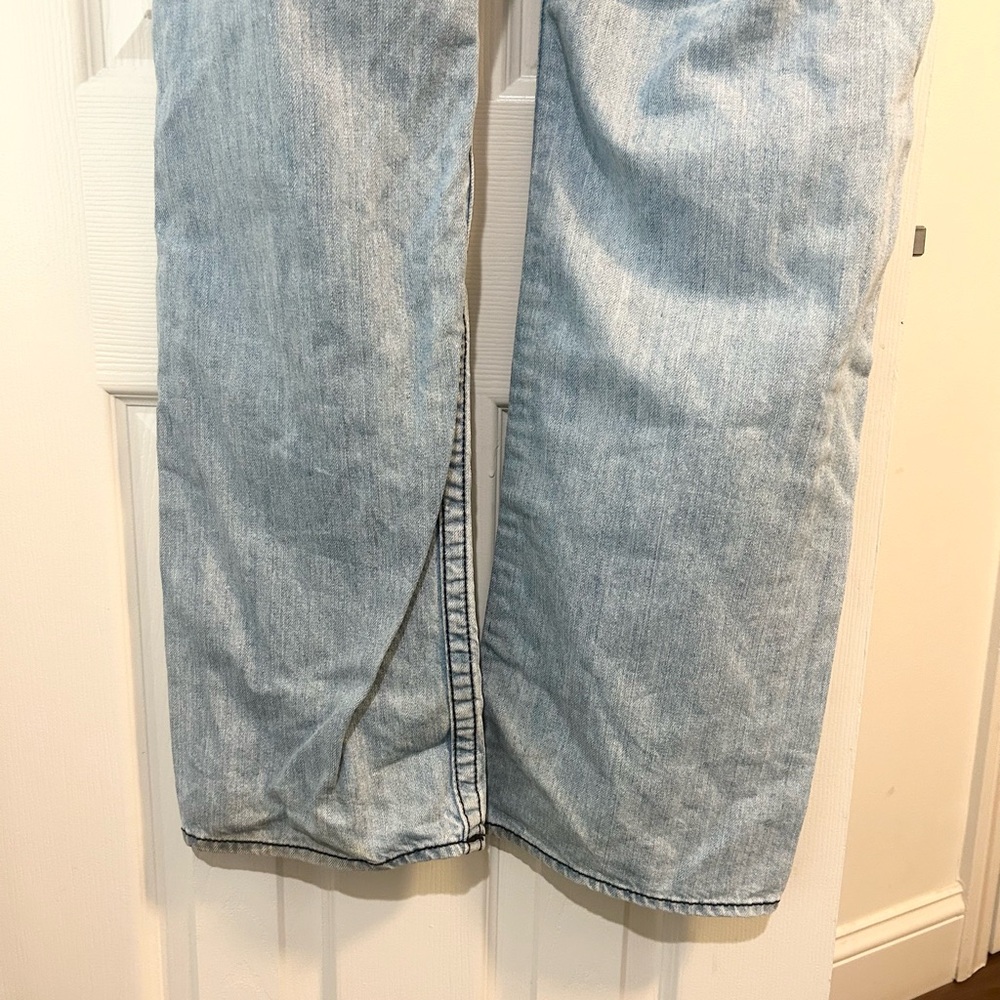 Men’s True Religion Jeans. Only worn a handful of times - Picture 14 of 14